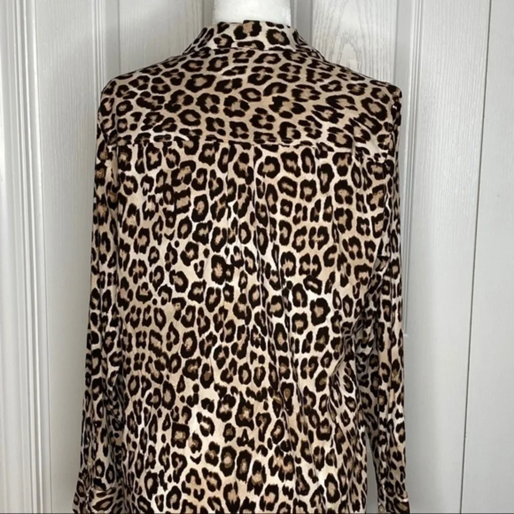 Chico’s Animal Cheetah Print Blouse - Picture 4 of 8